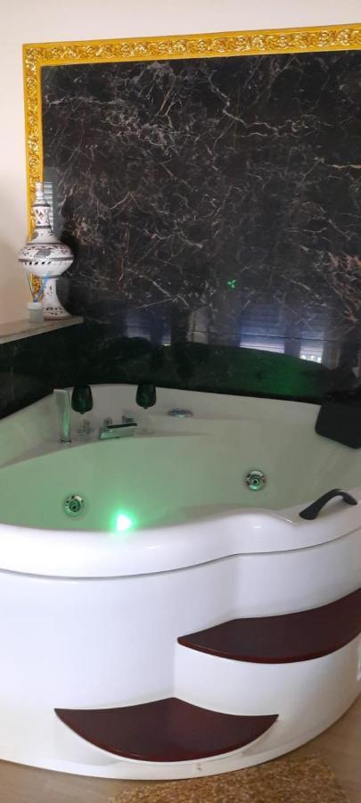 מצאו Mare Nostrum Luxury Suite מראה חיצוני תמונה